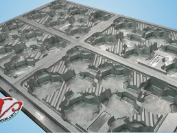 Viscardi Modellisti, stampi per termoformatura con tecniche di fresatura a CN e classici metodi artigianali
